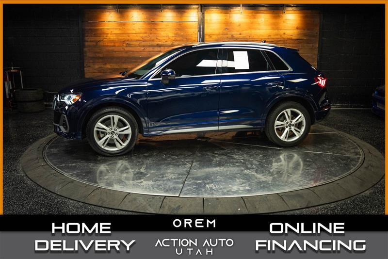 Used 2023 Audi Q3 2.0T Premium w/ Convenience Package AWD/4WD image 1