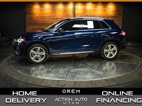 Used 2023 Audi Q3 2.0T Premium w/ Convenience Package AWD/4WD image 1