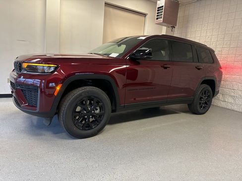 New 2026 Jeep Grand Cherokee L 4WD image 13