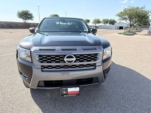 Certified 2025 Nissan Frontier SV w/ SV Convenience Package RWD image 3