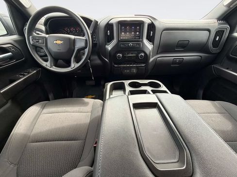 Used 2022 Chevrolet Silverado 1500 Custom RWD image 17