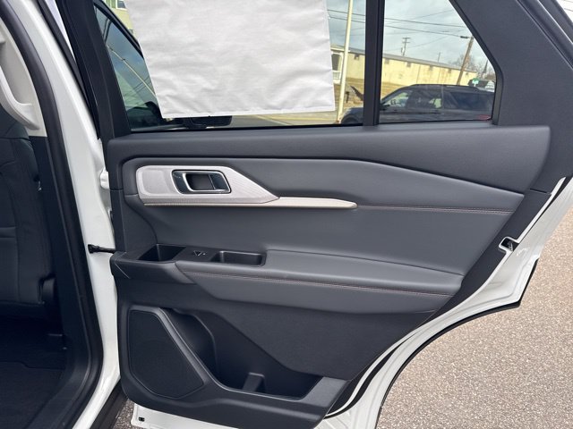 New 2026 Ford Explorer Active w/ Active Comfort Package AWD/4WD image 32