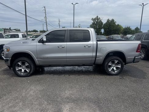 Used 2019 RAM 1500 Laramie AWD/4WD image 4