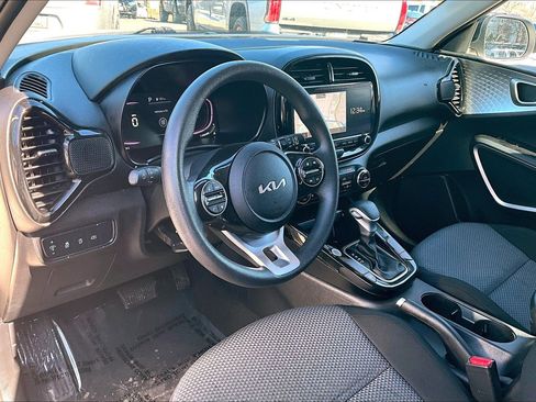 Used 2023 Kia Soul S image 12