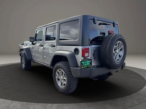 Used 2015 Jeep Wrangler Unlimited Rubicon w/ Connectivity Group image 8