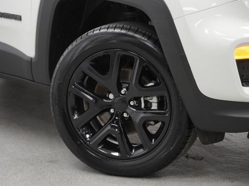 Used 2022 Jeep Renegade Altitude w/ Convenience Group image 4