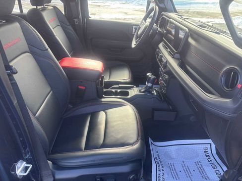 Certified 2025 Jeep Gladiator Rubicon image 19