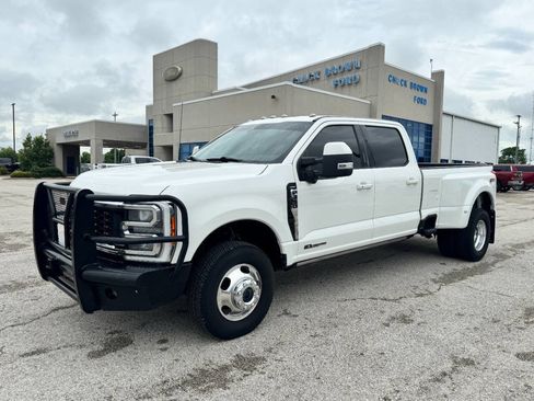 Used 2023 Ford F350 Lariat w/ Lariat Ultimate Package AWD/4WD image 1