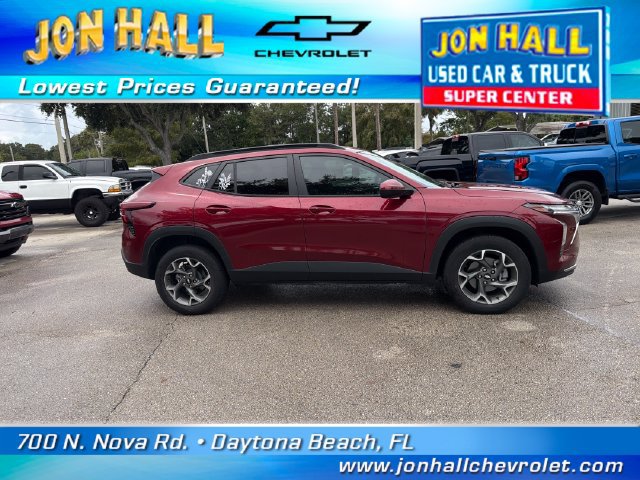 Used 2024 Chevrolet Trax LT w/ Driver Confidence Package FWD image 13