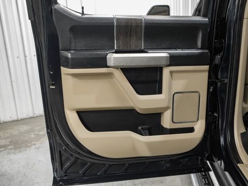 Used 2021 Ford F250 Lariat w/ Lariat Ultimate Package AWD/4WD image 48