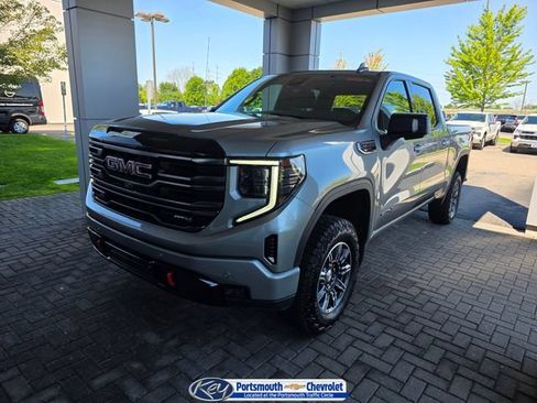 Used 2025 GMC Sierra 1500 AT4 AWD/4WD image 1