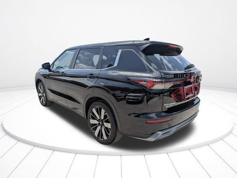 New 2026 Mitsubishi Outlander SE FWD image 6