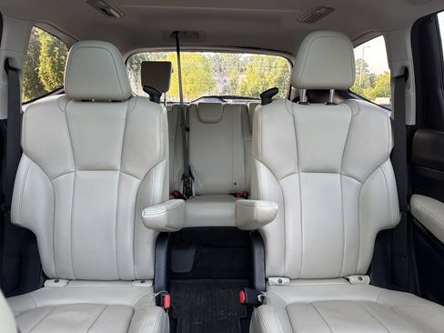 Used 2020 Subaru Ascent Limited w/ Technology Package AWD/4WD image 26