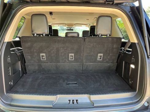 Used 2022 Ford Expedition XLT RWD image 43
