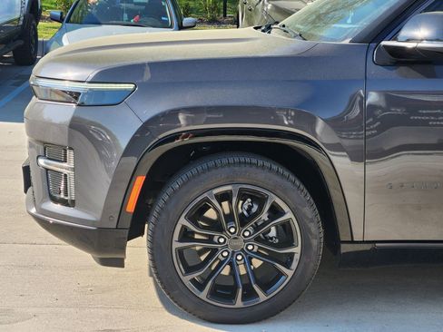 New 2026 Jeep Grand Wagoneer Summit w/ Rear Seat Video Group I image 10