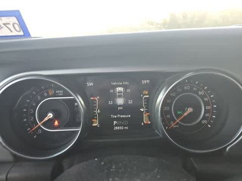 Used 2021 Jeep Gladiator Sport w/ Quick Order Package 24Q 80Th image 10