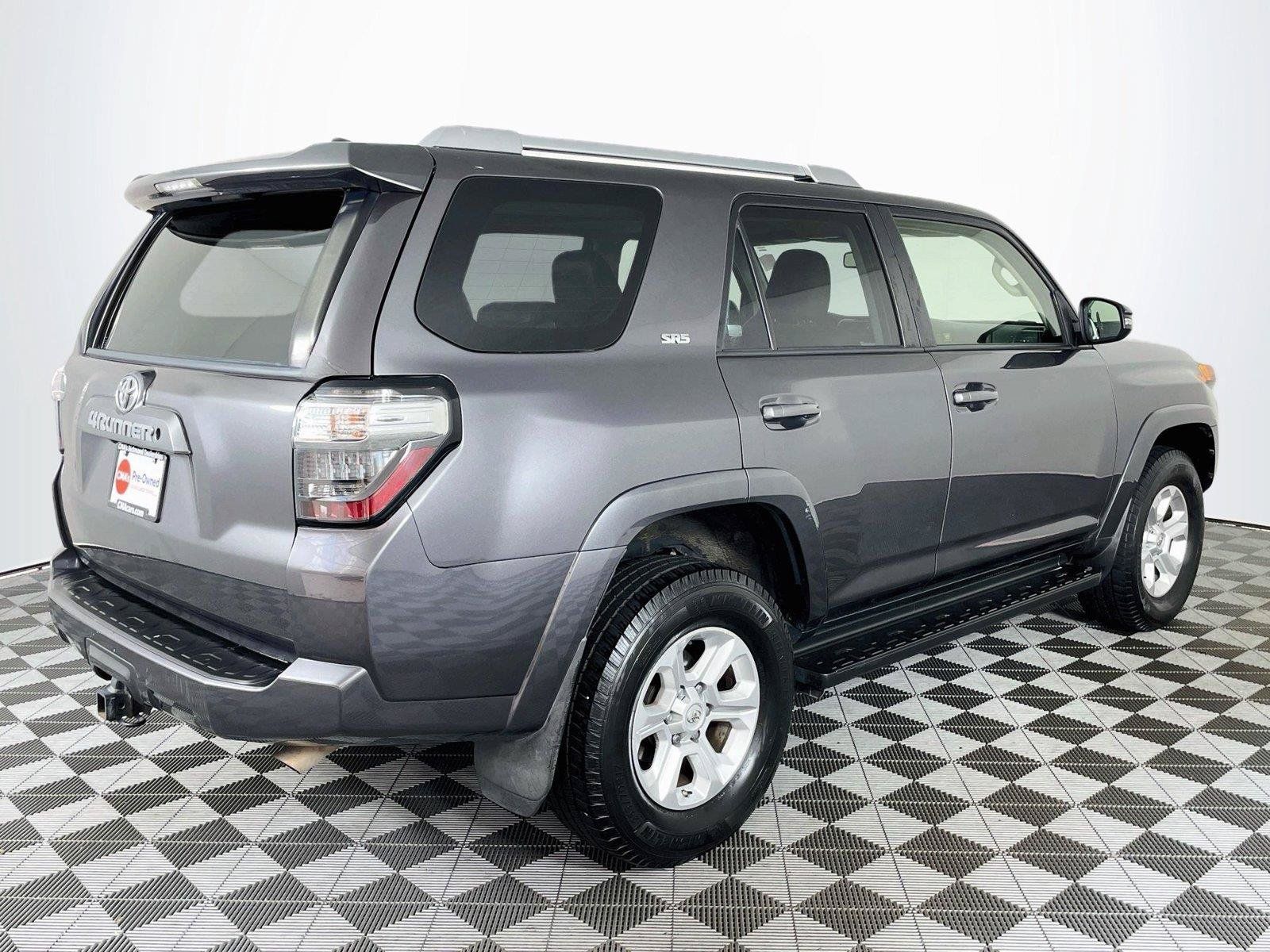 Used 2018 Toyota 4Runner SR5 Premium AWD/4WD image 9