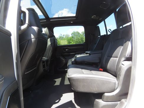 Used 2022 RAM 1500 Limited AWD/4WD image 19