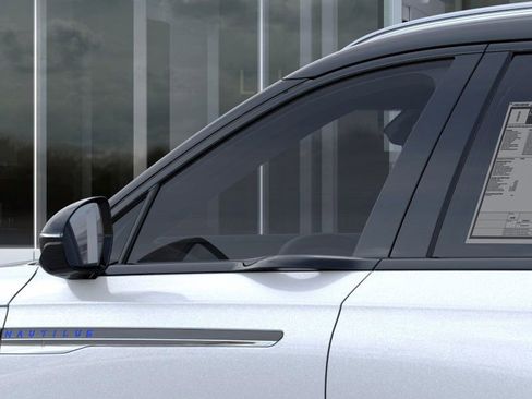 New 2026 Lincoln Nautilus Reserve image 20