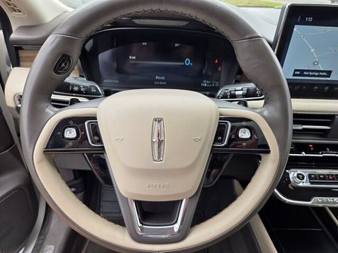 Used 2024 Lincoln Corsair Grand Touring AWD/4WD image 29