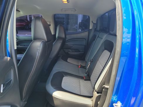 Used 2019 Chevrolet Colorado Z71 AWD/4WD image 12