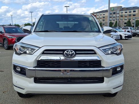 Used 2023 Toyota 4Runner Limited image 2