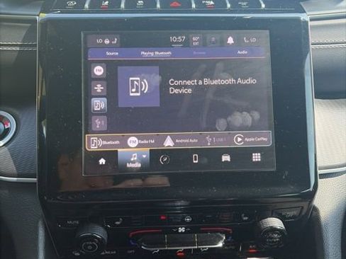 Used 2024 Jeep Grand Cherokee Altitude image 16