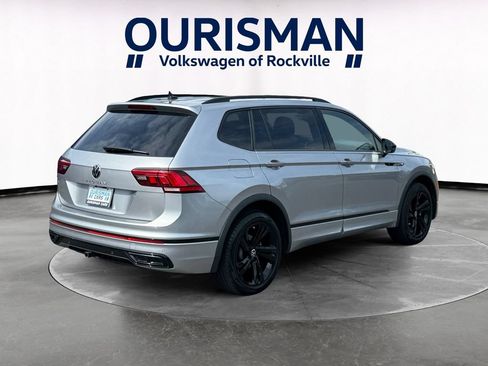 Used 2023 Volkswagen Tiguan SE R-Line FWD image 6