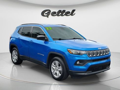 Used 2022 Jeep Compass Latitude w/ Convenience Group FWD image 3