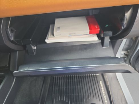 Used 2019 Toyota Tacoma SR5 image 32