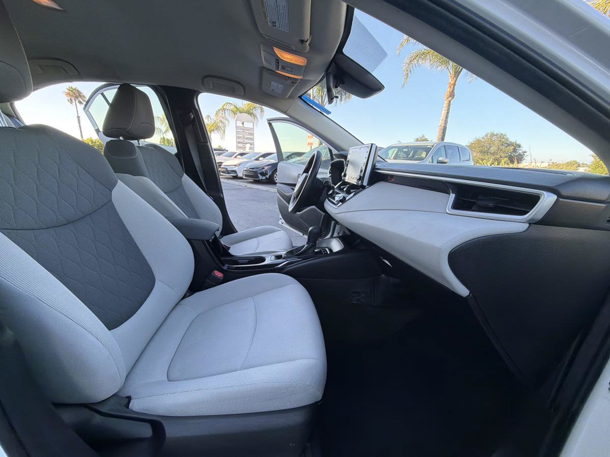 Used 2021 Toyota Corolla LE FWD image 15