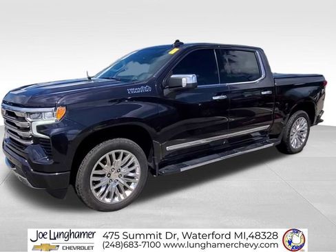 Certified 2024 Chevrolet Silverado 1500 High Country w/ Technology Package AWD/4WD image 4