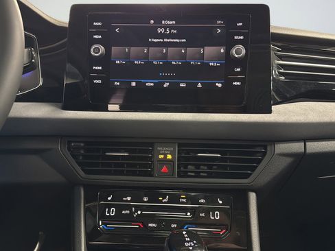 New 2026 Volkswagen Jetta SE FWD image 36