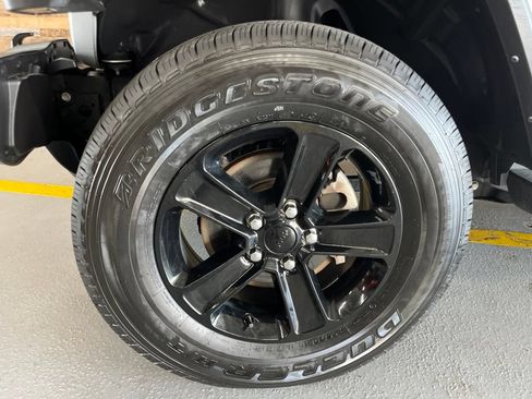 Used 2022 Jeep Wrangler Unlimited Sahara AWD/4WD image 63