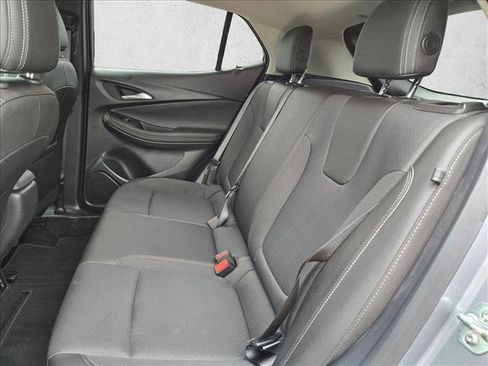 Used 2025 Buick Encore GX Preferred FWD image 17
