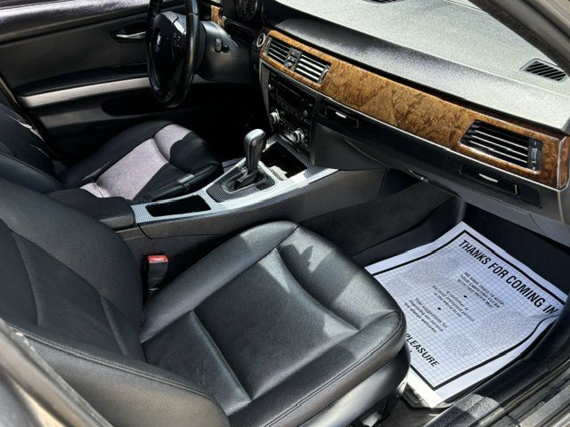 Used 2009 BMW 328i xDrive Sedan AWD/4WD image 17