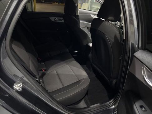 Used 2024 Kia Forte LX image 30