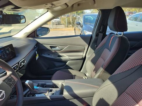New 2026 Nissan Sentra SR w/ Floor Mat Package FWD image 8