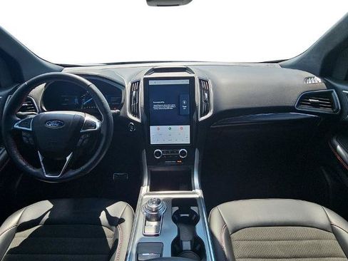 Certified 2024 Ford Edge ST-Line AWD/4WD image 9