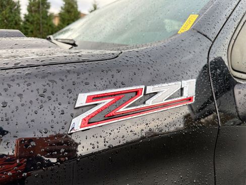 Used 2022 Chevrolet Silverado 1500 LT Trail Boss w/ Convenience Package II image 26