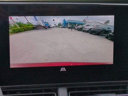 Certified 2025 Chevrolet Trax LT image 23