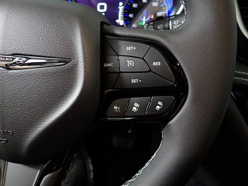 New 2026 Chrysler Pacifica Select w/ S Appearance Package image 27