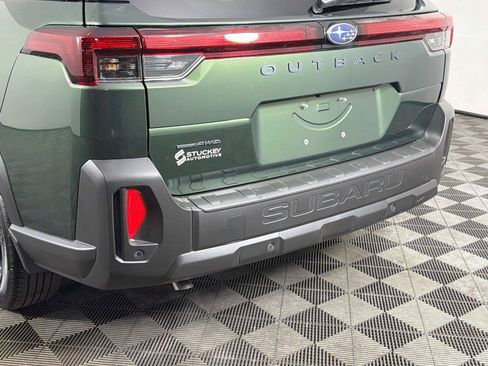 Used 2026 Subaru Outback Premium AWD/4WD image 38