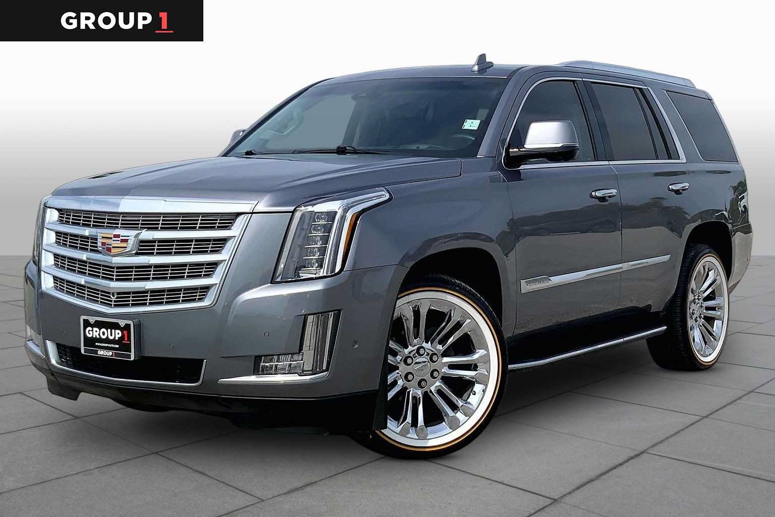 Used 2018 Cadillac Escalade Luxury w/ LPO, Radiant Package RWD image 1