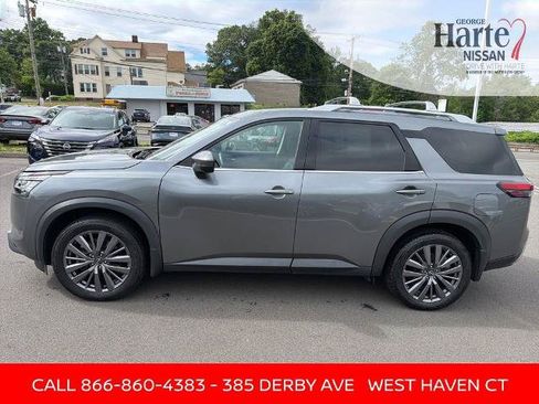 Certified 2023 Nissan Pathfinder SL w/ SL Premium Package AWD/4WD image 4