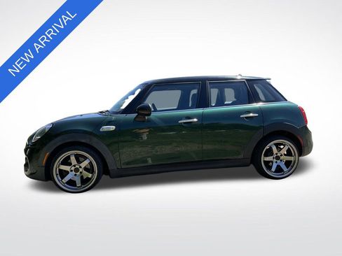 Used 2017 MINI Cooper S FWD image 6
