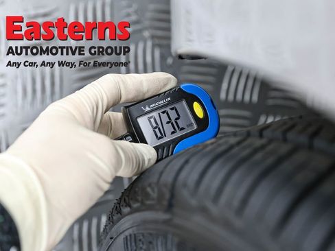 Used 2024 MAZDA MAZDA3 s FWD image 30