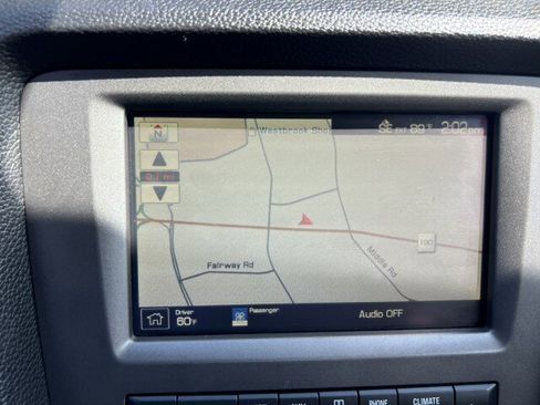 Used 2010 Ford Mustang GT Premium image 16