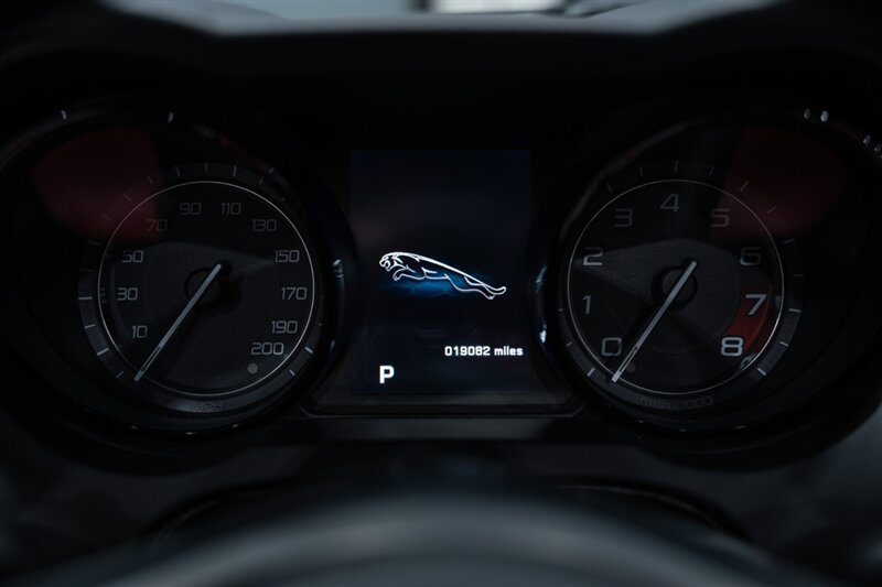 Used 2015 Jaguar F-TYPE S RWD image 21