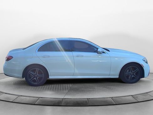 Used 2023 Mercedes-Benz E 350 4MATIC Sedan image 8